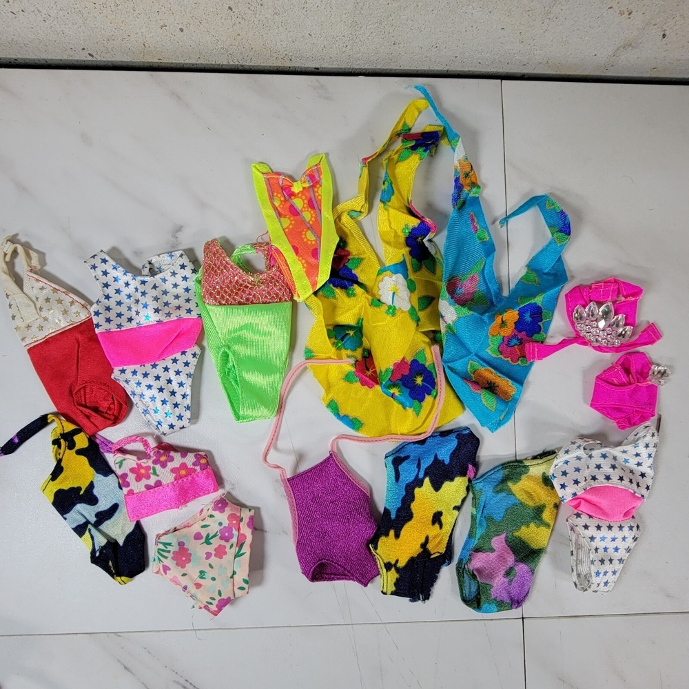 LOT OF VINTAGE SWIMSUITS: BARBIE  FRANCIE CHRISTIE‎ STACY PJ MORE; Ken